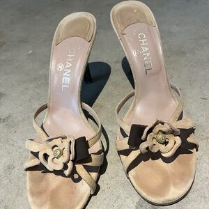 CHANEL Suede Floral Heel Size 41